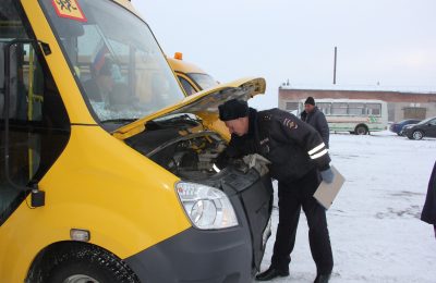 «Руль вправо, руль влево…»