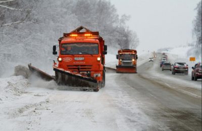 До тысячи единиц дорожной техники выйдут на уборку областных трасс в снегопады