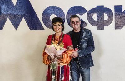 По жизни «вперёд и с песней»!