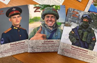 В Новосибирске создают уникальные тетради с портретами героев СВО