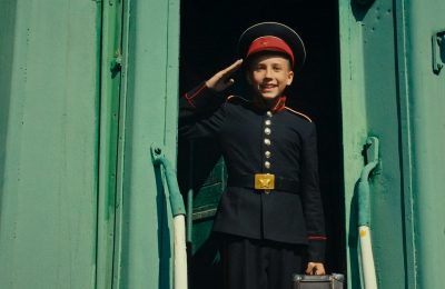 25 апреля в широкий прокат вышел снятый в Новосибирской области художественный фильм «Суворовец 1944»