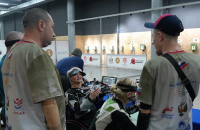 В регионе продолжается учебно-тренировочный сбор спортсменовпаралимпийской сборной России по пулевой стрельбе и ветеранов СВО