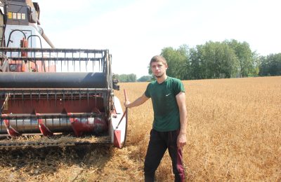 Первая полоса молодого комбайнёра