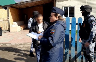 Новосибирские приставы провели масштабный рейд по поиску должников