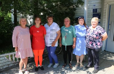 Сквозь снег и зной к каждому дому