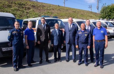 Александр Карелин встретился с сотрудниками МКУ “Служба аварийно-спасательных работ и гражданской защиты”.