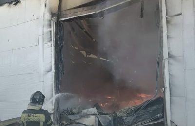 В Мочище сгорел склад