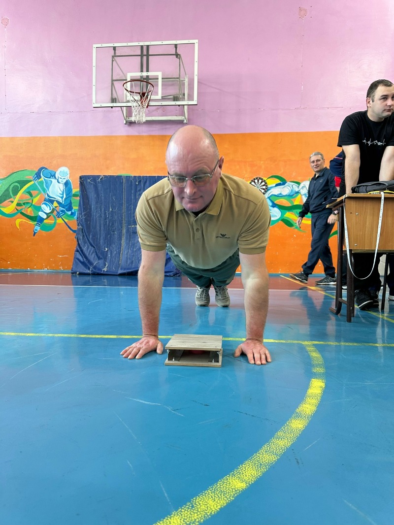 Учителя в пример