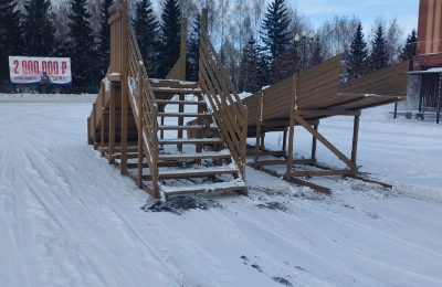 Праздник к нам приходит