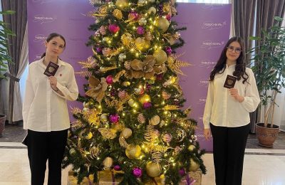 Первый паспорт из рук первых лиц