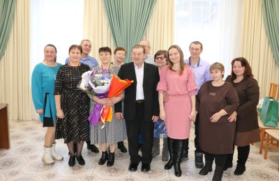 За крепким плечом на долгие годы