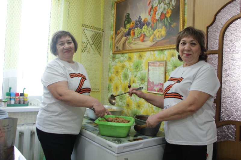 Дочки-матери помогают победе