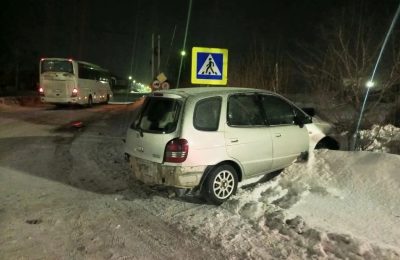 В соседнем районе пьяный водитель врезался в автобус