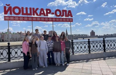 Май встретили в Казани