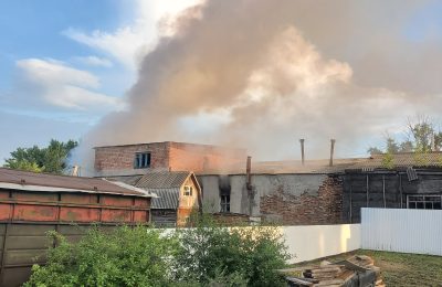 В центре Довольного пожар