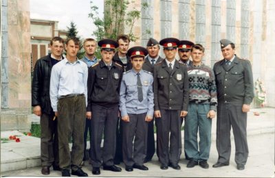 Учила нас дорога!