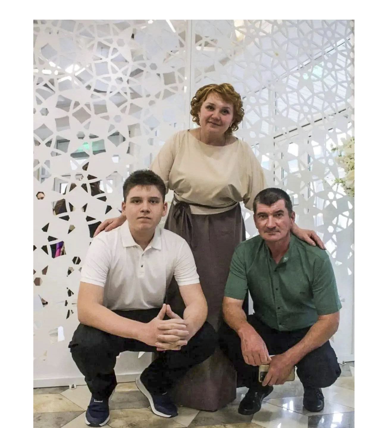 И плясать, и землю пахать