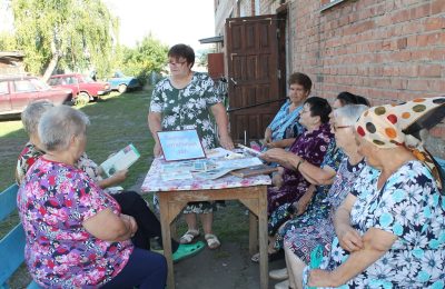 Выездной читальный зал снова в Доме ветеранов!