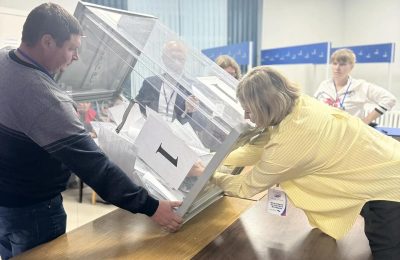 «Единая Россия» сохраняет лидерство