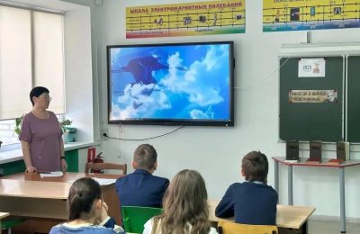По примеру мамы и бабушки