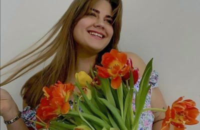 И тает лёд и сердце тает!